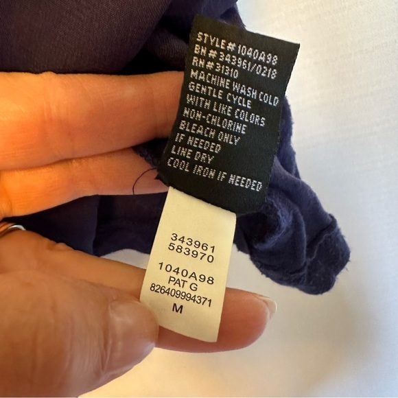 iZ Byer Blouse Tank Top Women’s Medium Floral Boho V-Neck Handkerchief Edge Blue - Picture 8 of 10